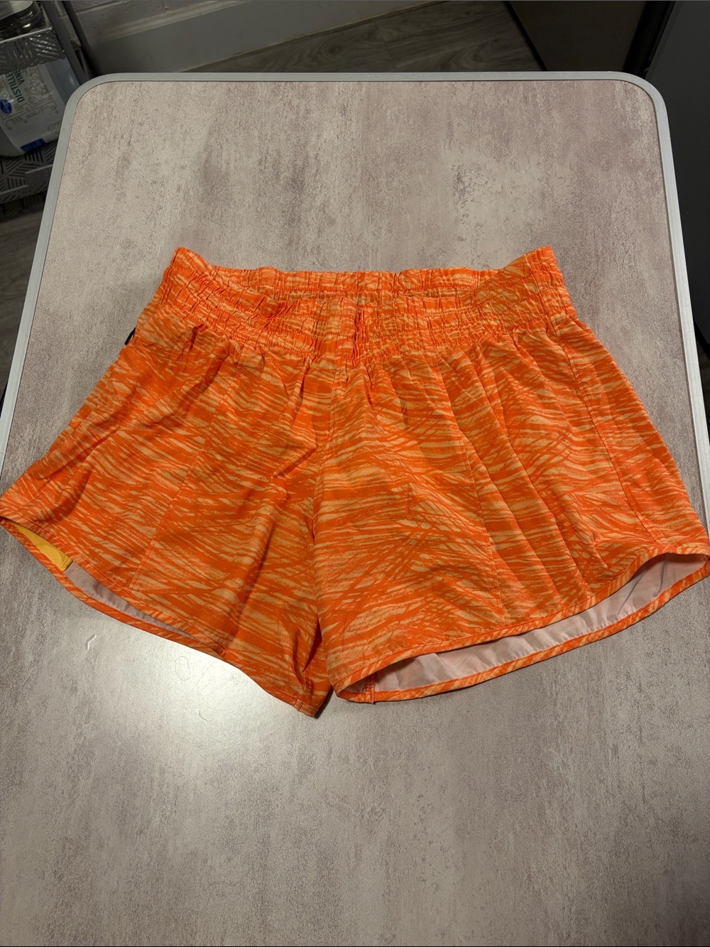 🐇 Orange Striped rabbit lined running shorts - women’s Large